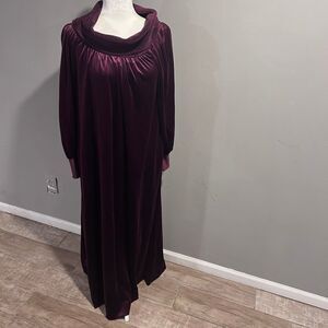 Vintage Velvet Velour Mumu Housedress Robe Burgandy Womens Petite Made in USA